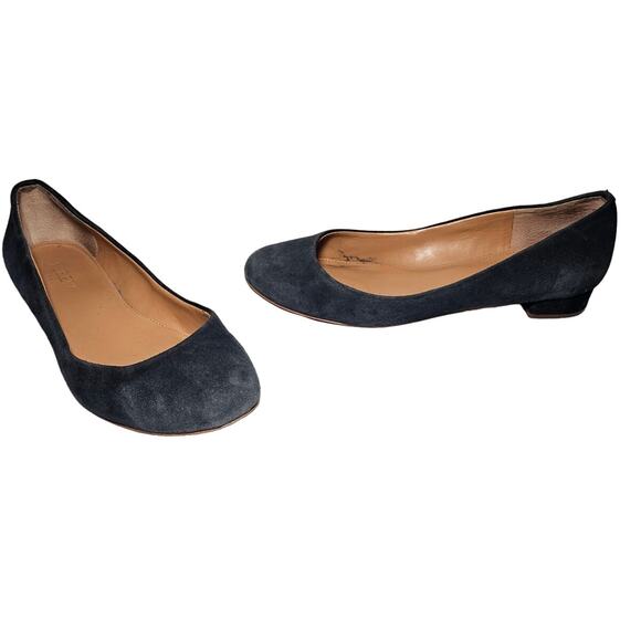 🆓 FREE J. Crew Factory Gray Blue Lily Suede Covered-Heel Flats sz 7.5 Basic 🆓 - Picture 1 of 12